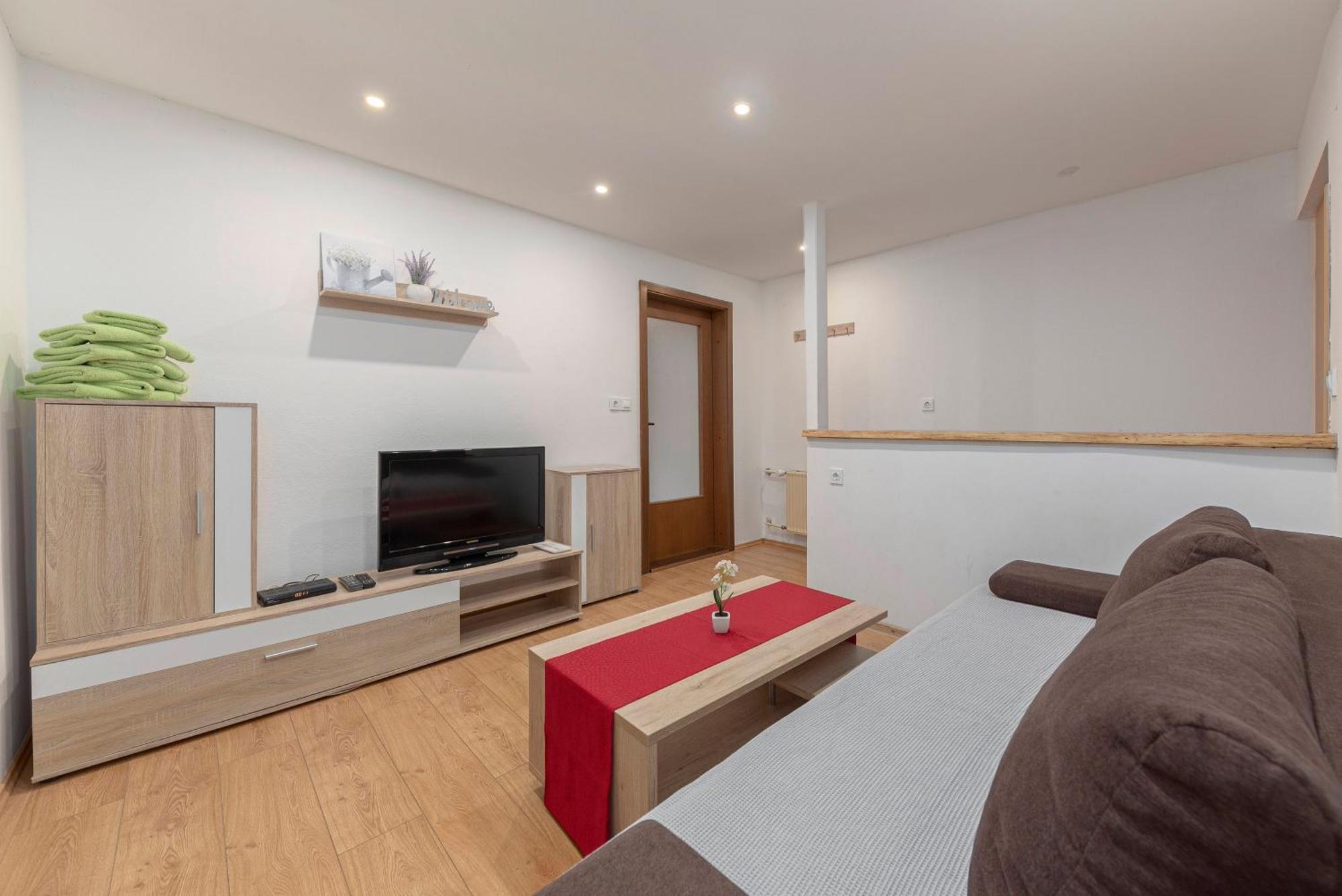 בוהין Apartmaji Hodak מראה חיצוני תמונה
